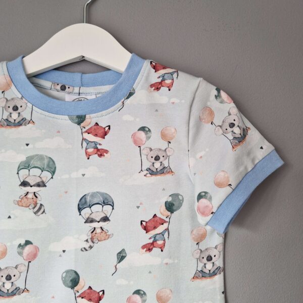 t-shirt flygande djur