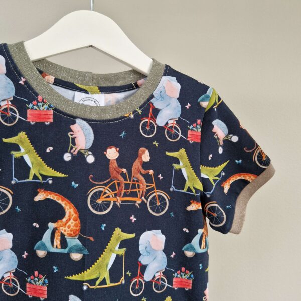 T-shirt storlek 122 - Image 2