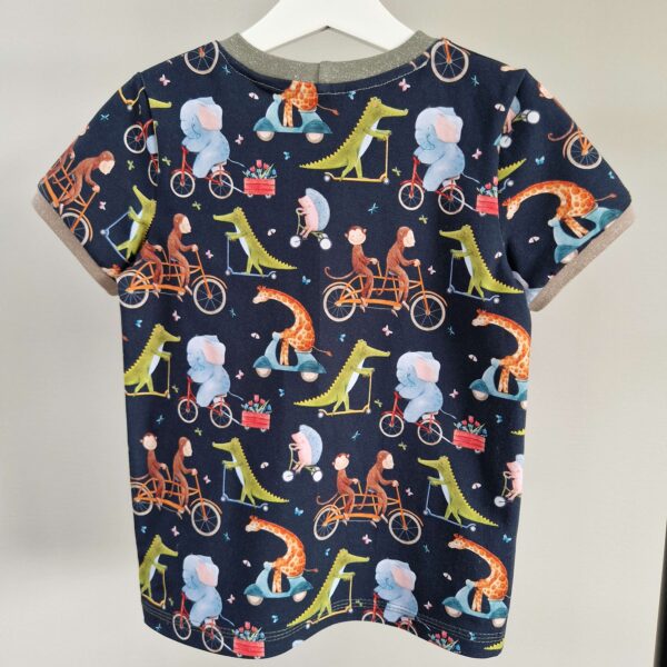 T-shirt storlek 122 - Image 3
