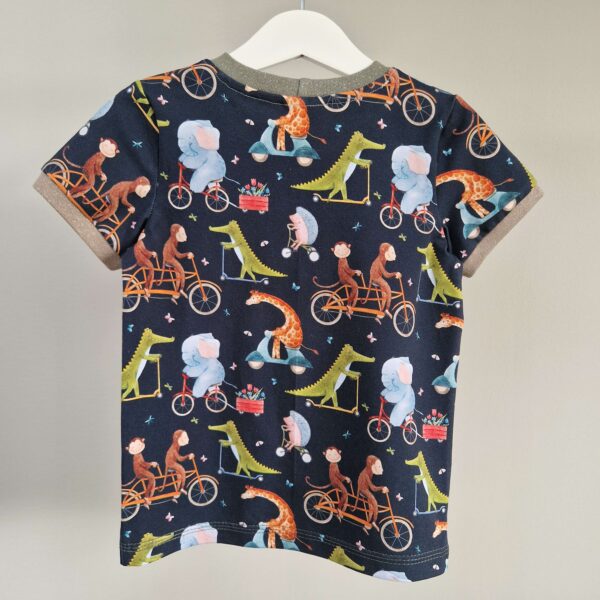 T-shirt storlek 104 - Image 3