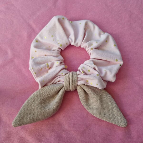 scrunchie rosa med rosett
