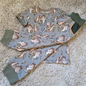 T-shirt + byxa set storlek 104